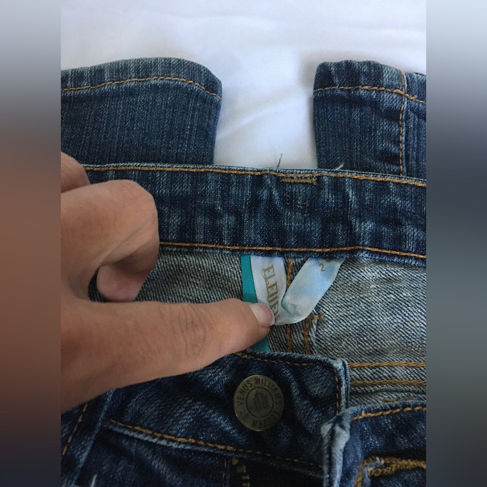 Eleven by Venus Williams size 2, dark wash jeans with back snap pockets. - Picture 5 of 7